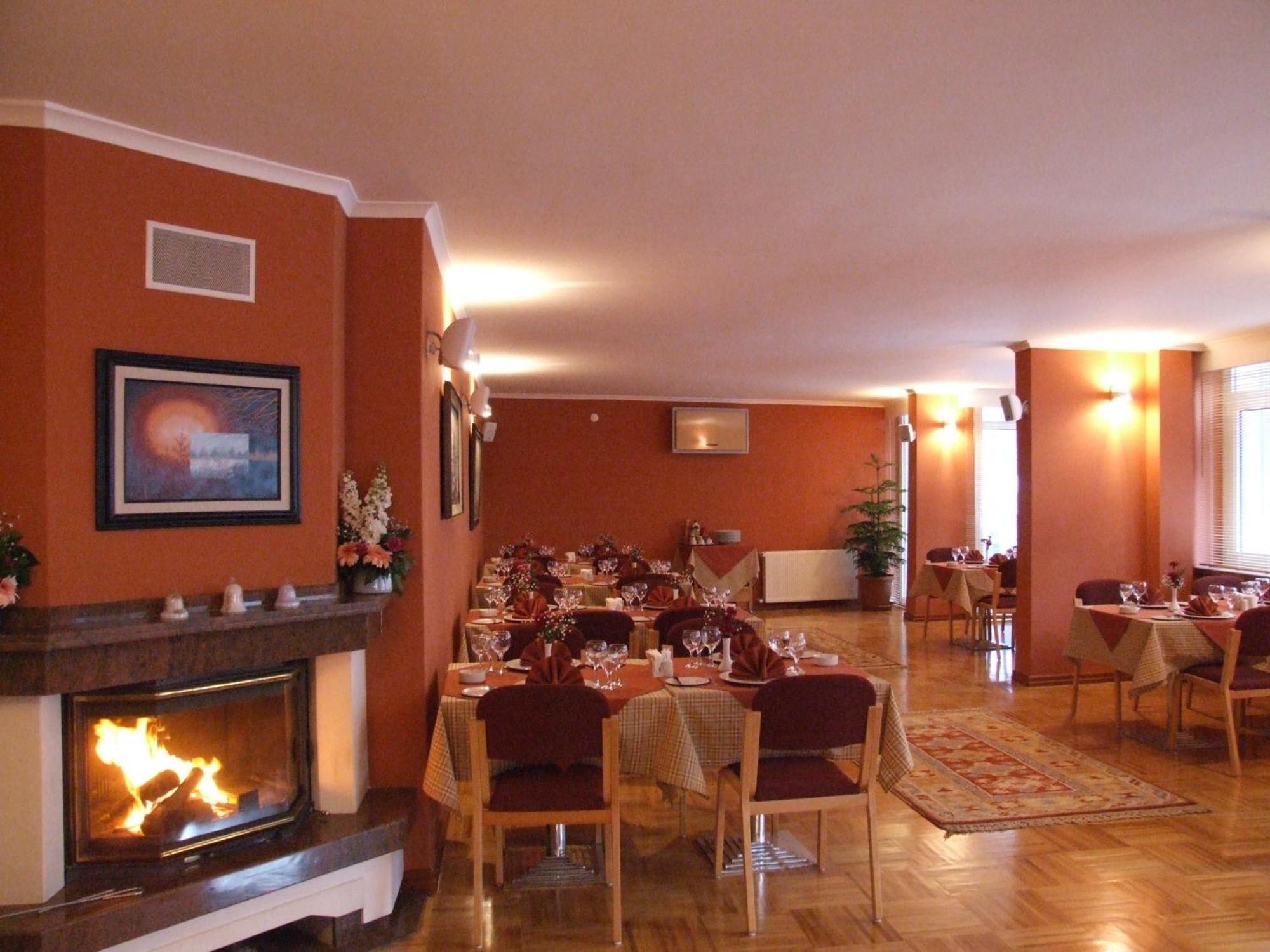 Hotel Tunali 3*